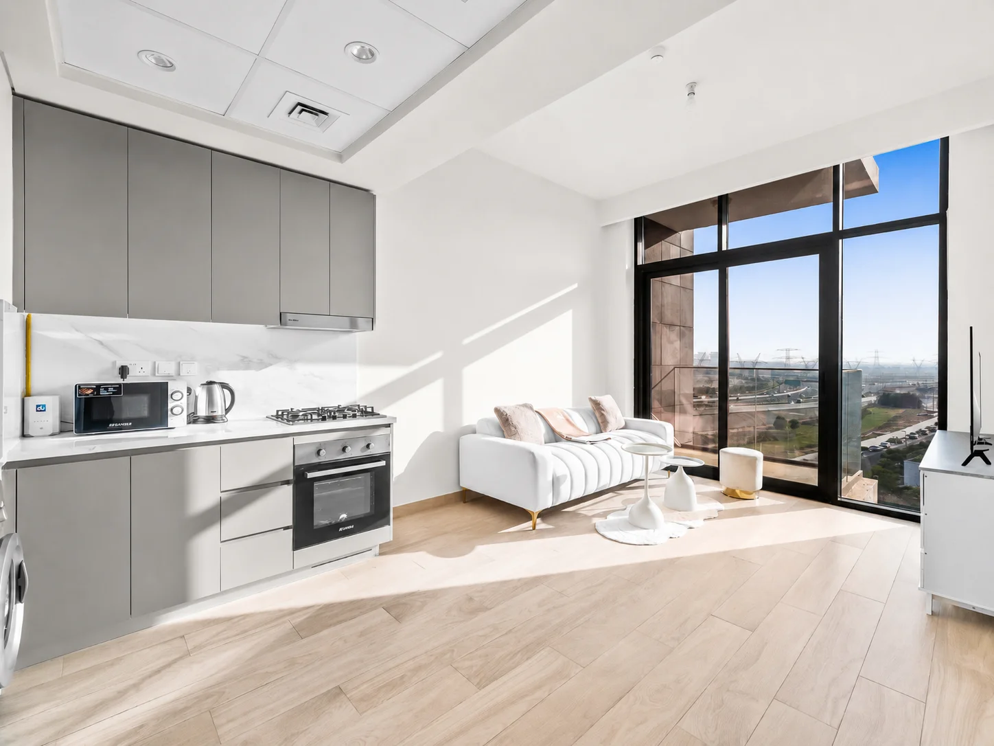 Furnished 1BR | Chiller Free | Near Downtown
